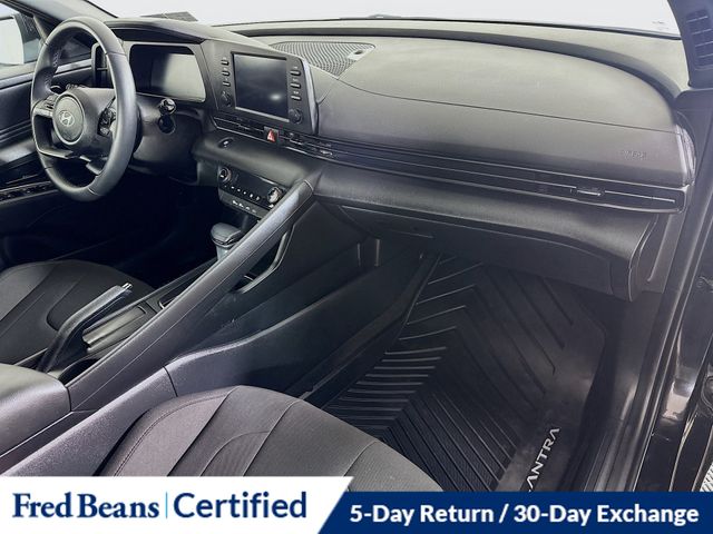 2025 Hyundai Elantra SEL - Photo 28