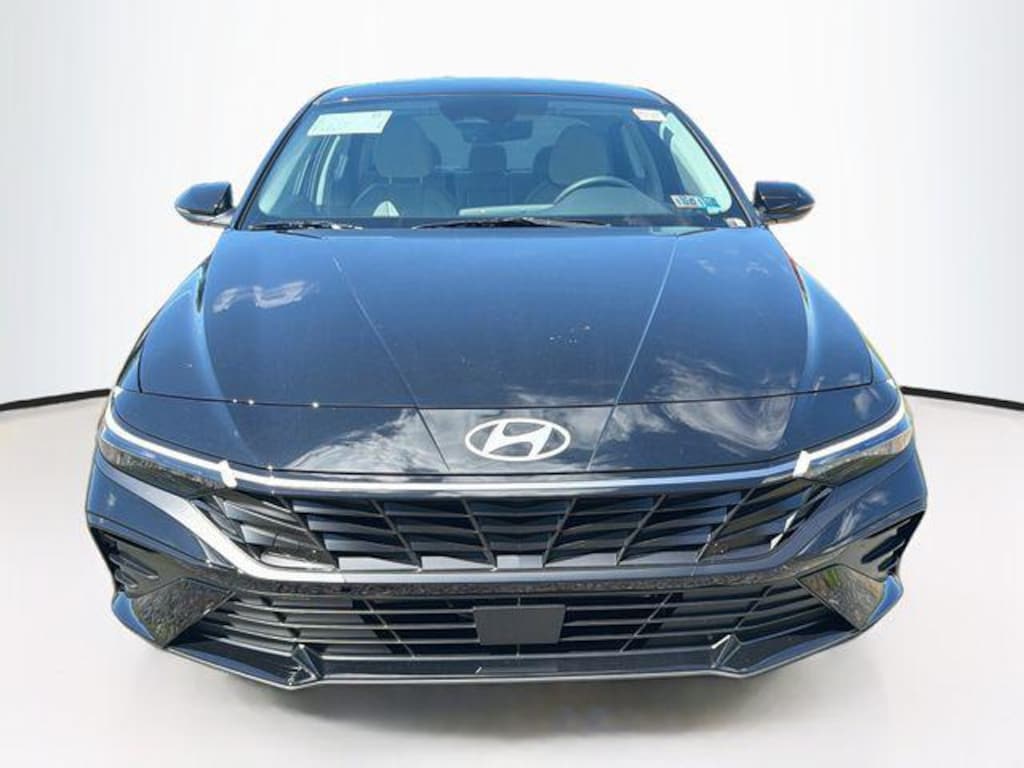 New 2026 Hyundai Elantra Limited Sedan