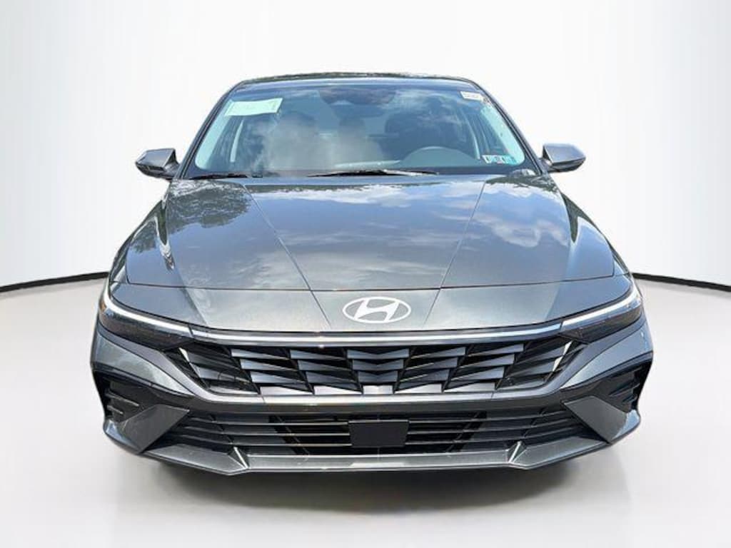 New 2026 Hyundai Elantra Limited Sedan