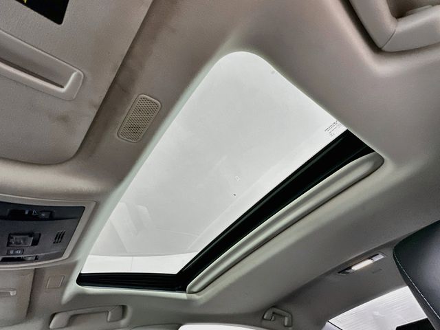 2021 Lexus ES 250 - Photo 26