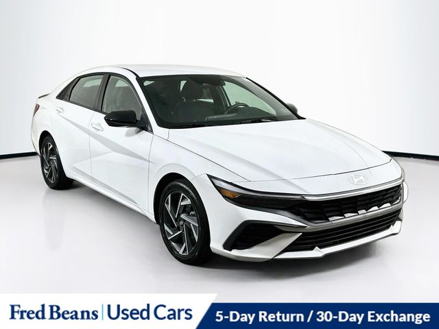 2025 Hyundai Elantra Hybrid Sedan 