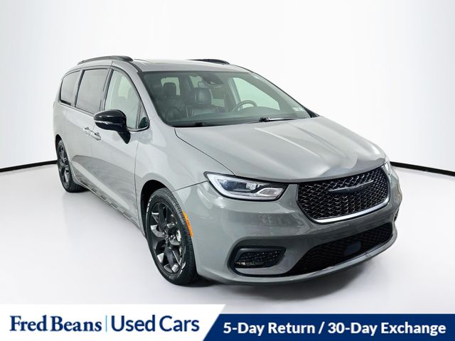 2025 Chrysler Pacifica