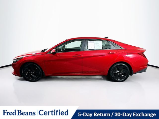 2022 Hyundai Elantra SEL Convenience photo 4