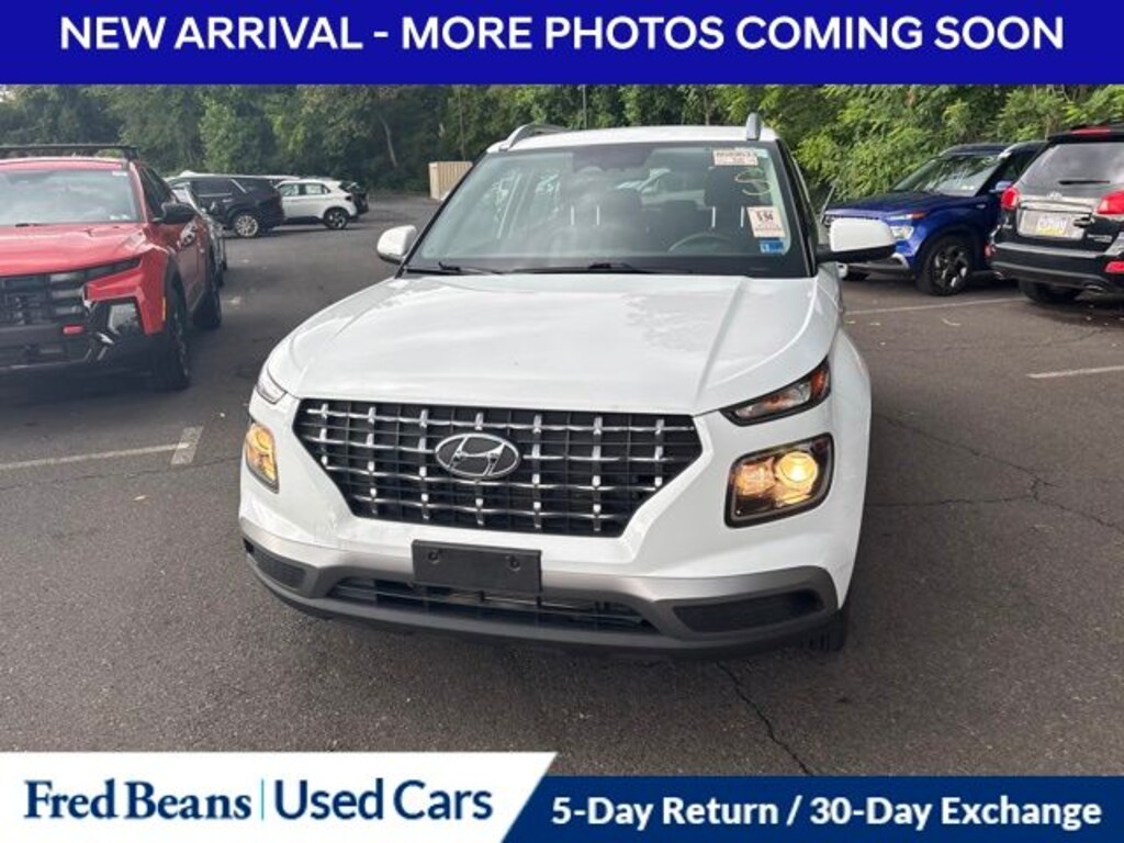 Used 2023 Hyundai Venue SEL SUV