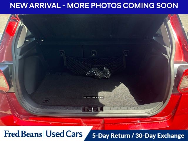 2023 Hyundai Venue SEL - Photo 8