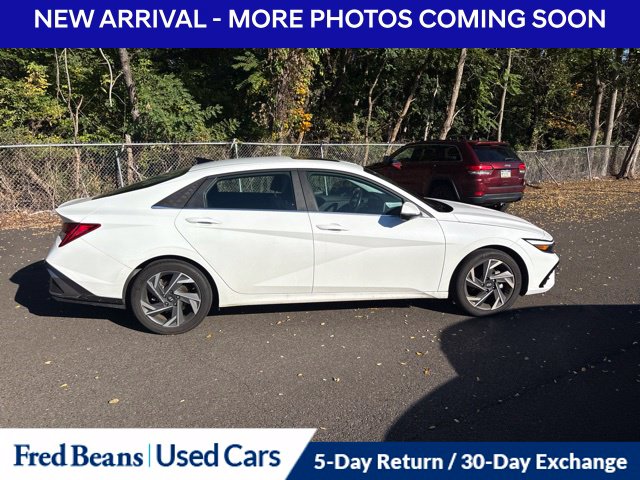 Used 2024 Hyundai Elantra Limited Sedan