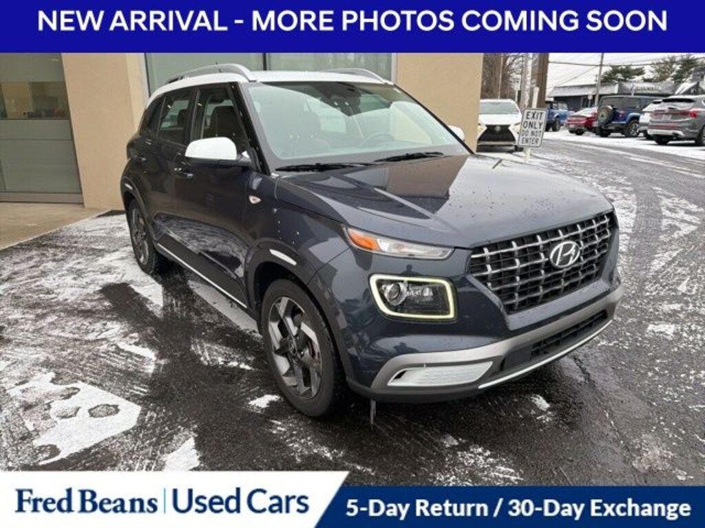 Used 2023 Hyundai Venue Limited SUV