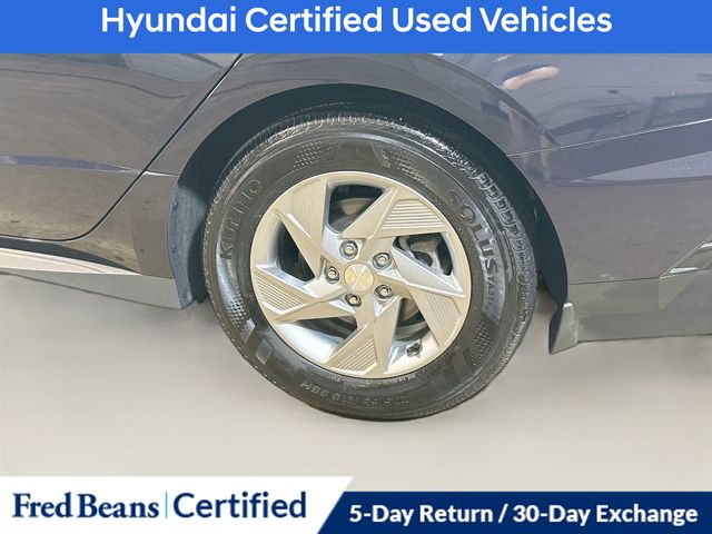 2025 Hyundai Sonata SE - Photo 9