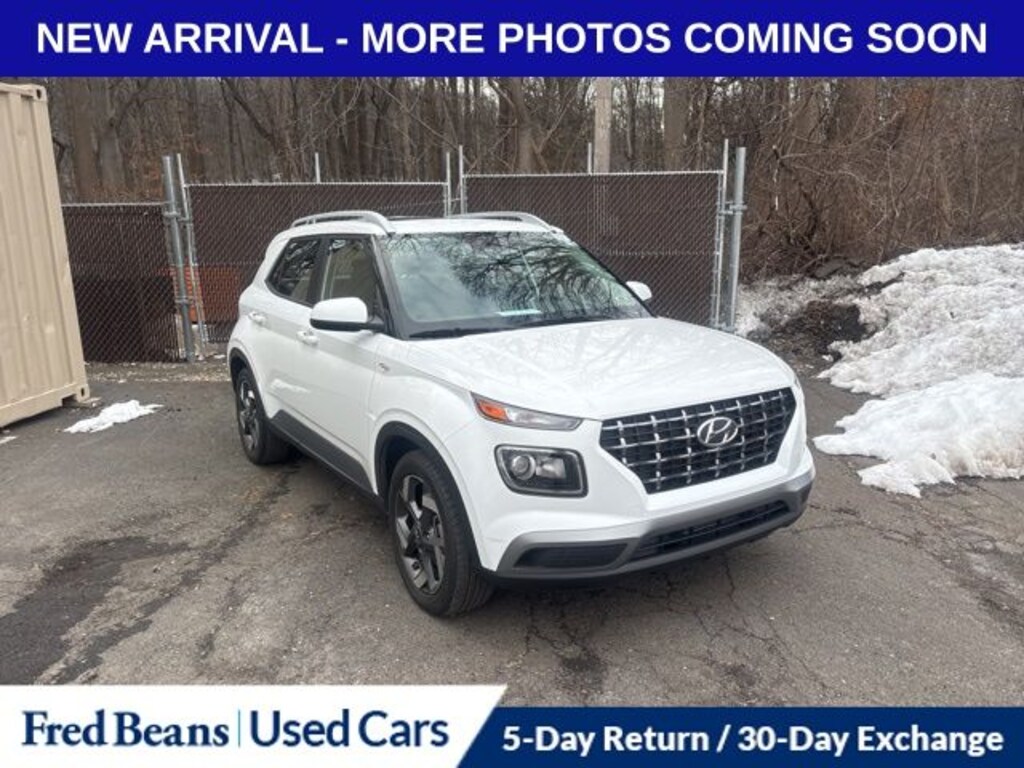 Used 2023 Hyundai Venue SEL SUV