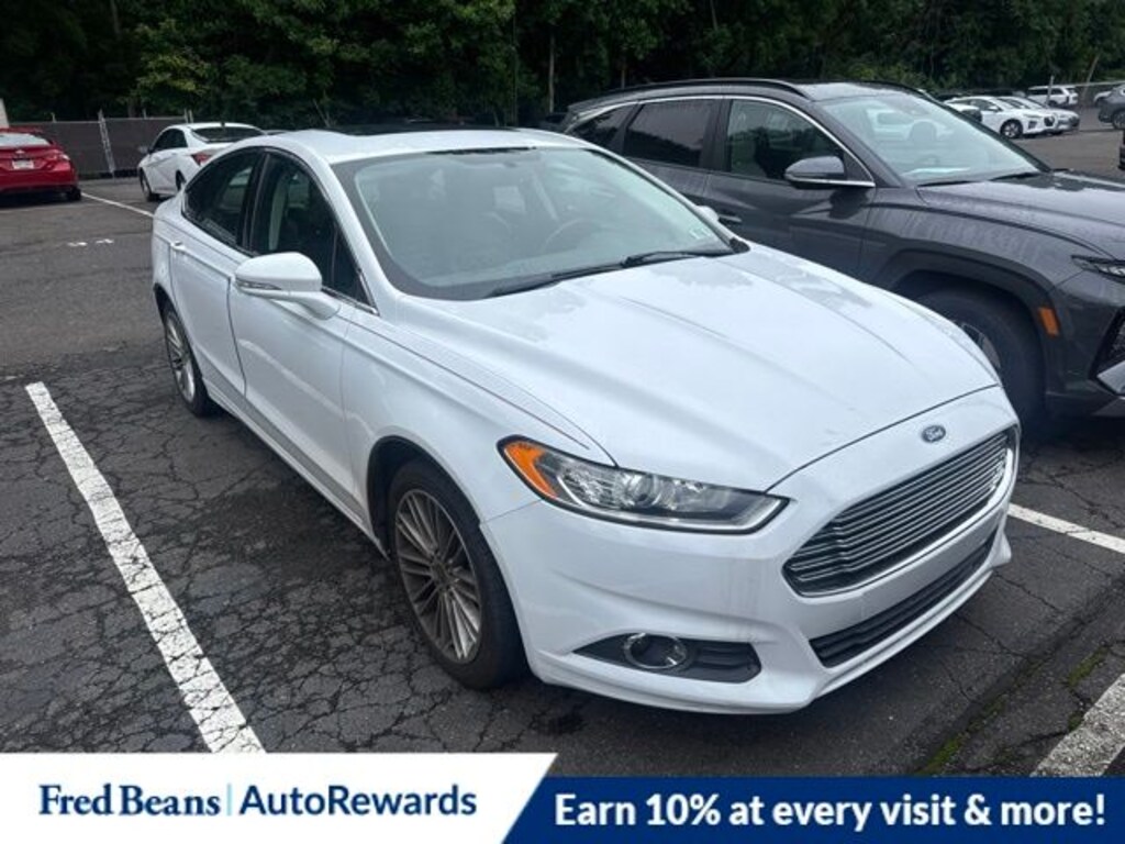 Used 2014 Ford Fusion SE Sedan