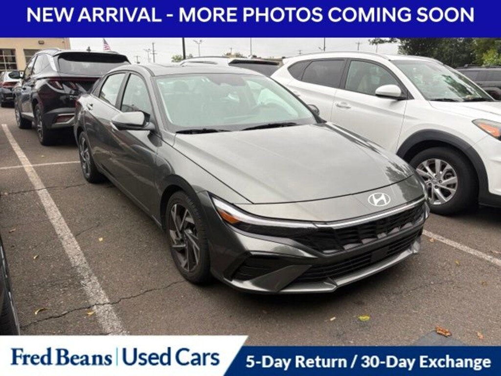 Used 2024 Hyundai Elantra Limited Sedan