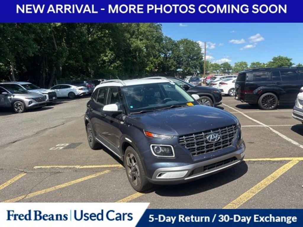 Used 2023 Hyundai Venue Limited SUV