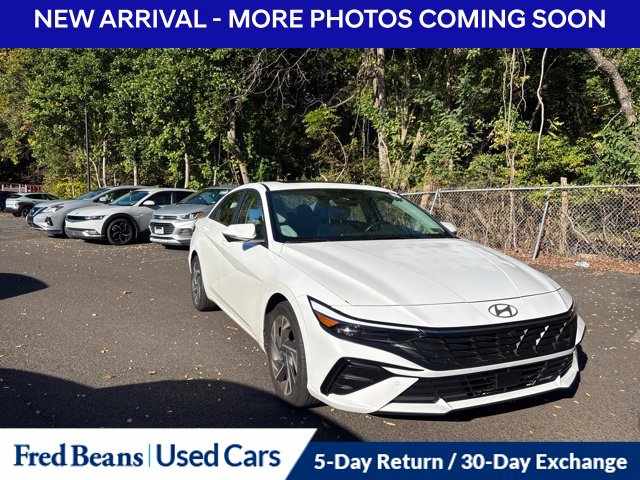Used 2024 Hyundai Elantra Limited Sedan