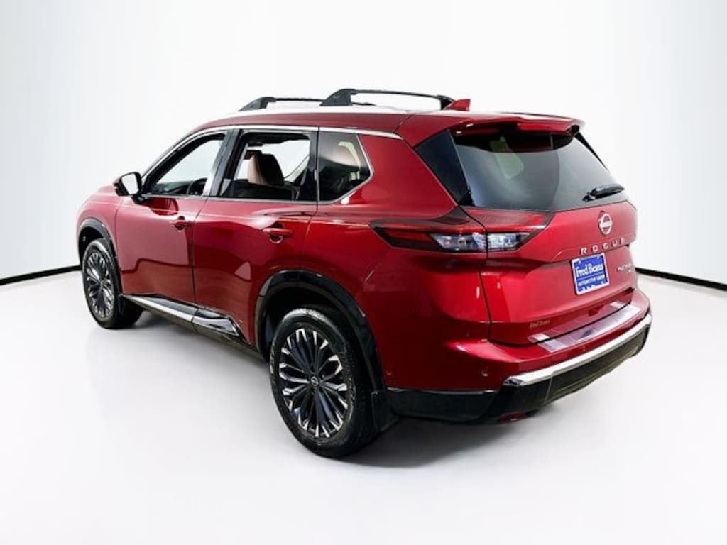 Used 2025 Nissan Rogue Platinum SUV