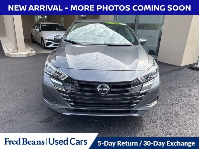 2023 Nissan Versa 1.6 SV photo 2