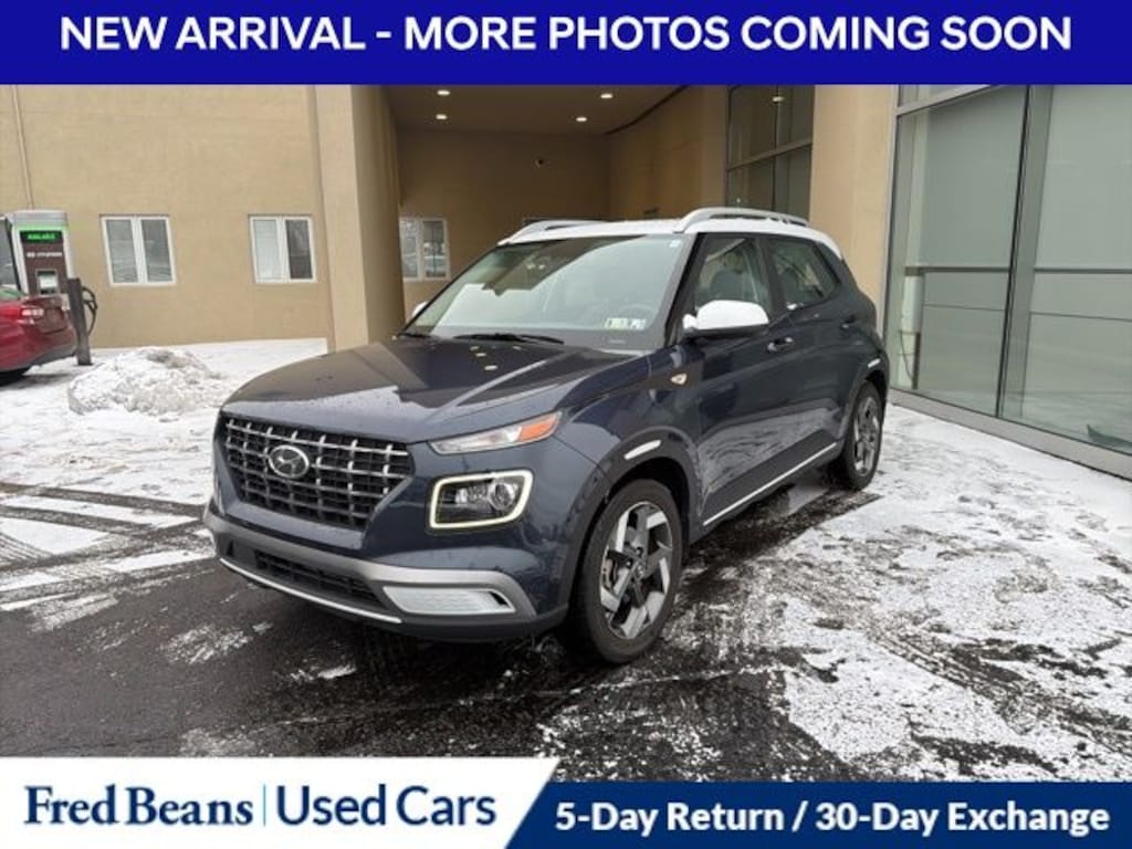 Used 2023 Hyundai Venue Limited SUV