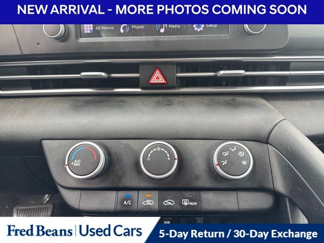 2024 Hyundai Elantra SE - Photo 7