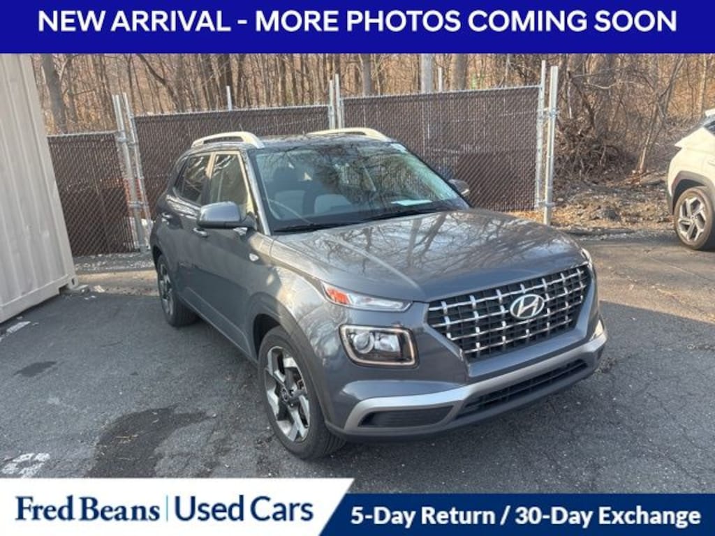 Used 2023 Hyundai Venue SEL SUV