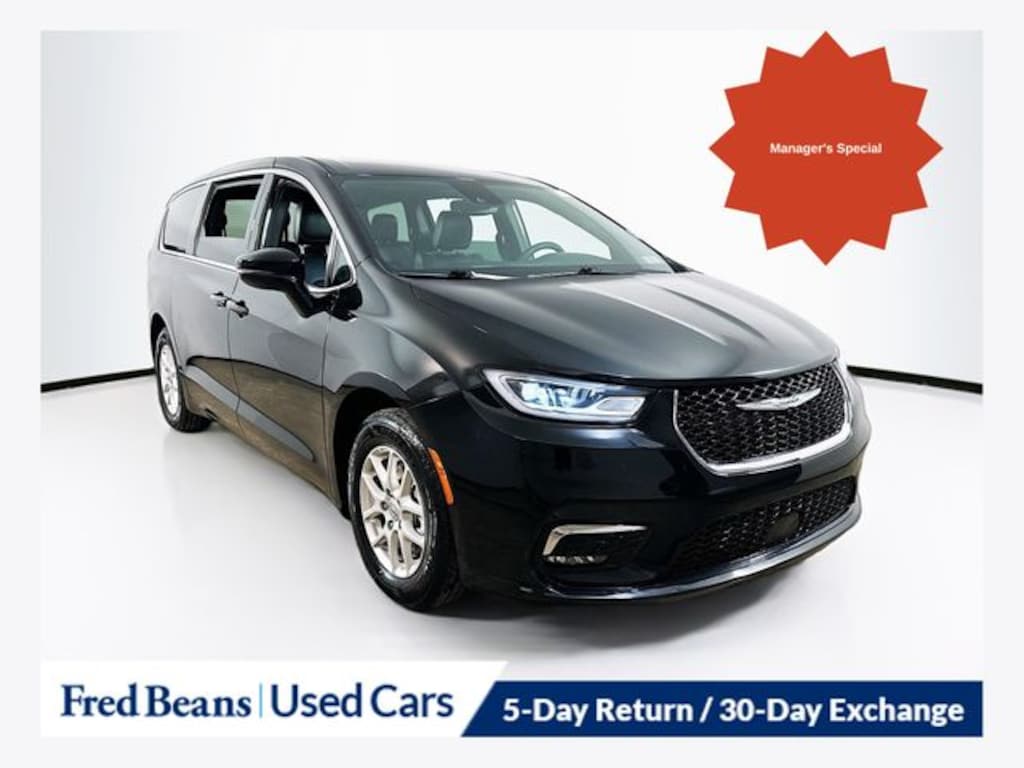 Certified 2025 Chrysler Pacifica Select Minivan/Van