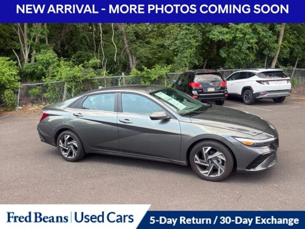Used 2025 Hyundai Elantra SEL Convenience Sedan