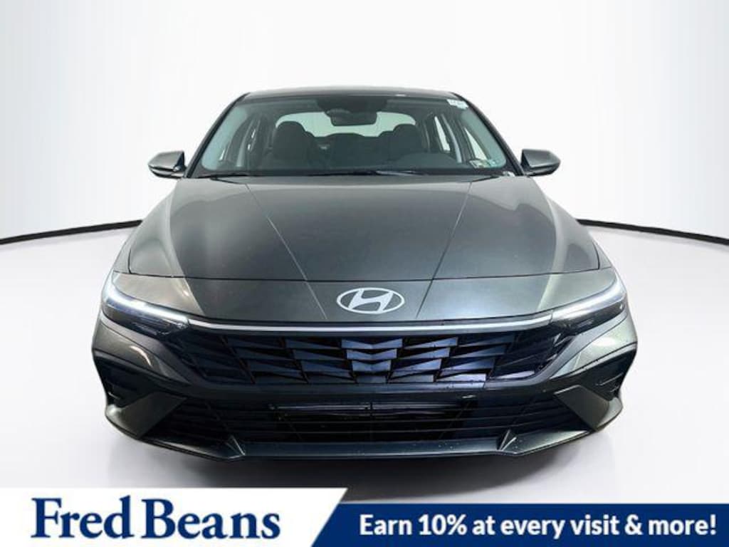 New 2026 Hyundai Elantra SE Sedan