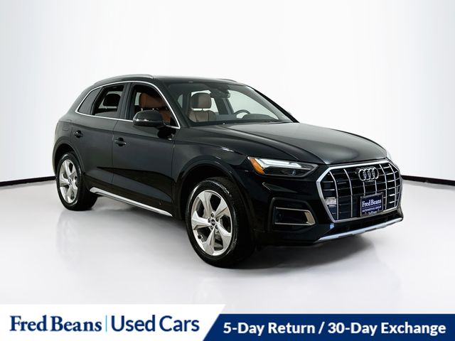 2021 Audi Q5 45 Premium Plus's photo