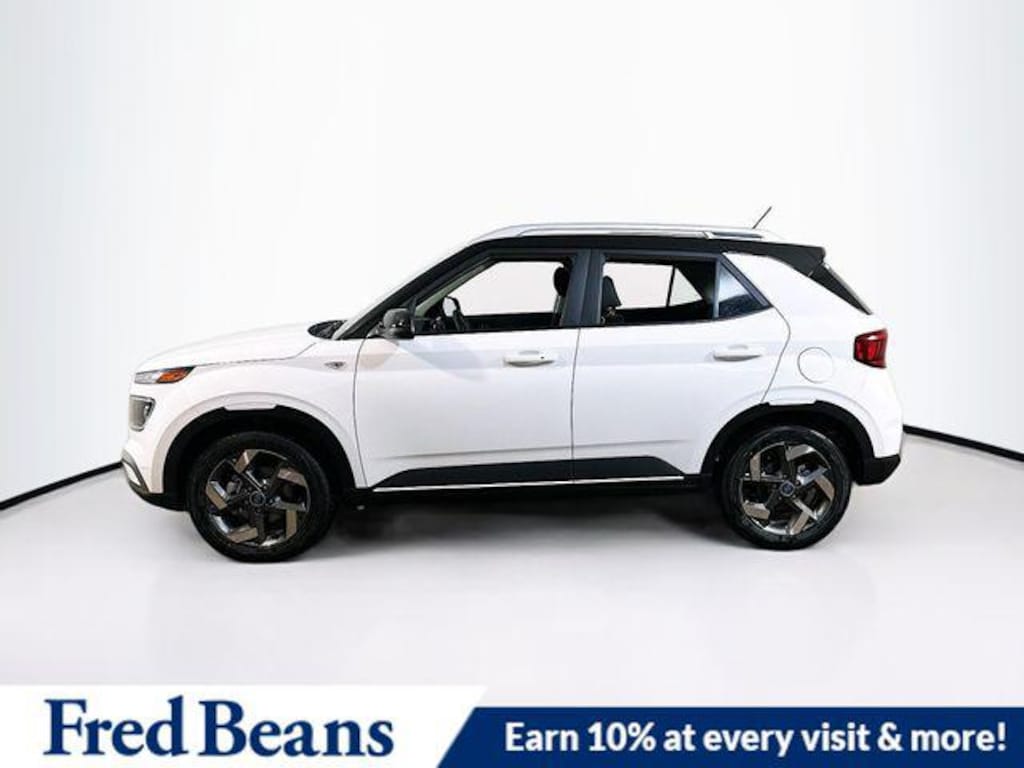 New 2026 Hyundai Venue SEL w/Two-Tone Roof SUV
