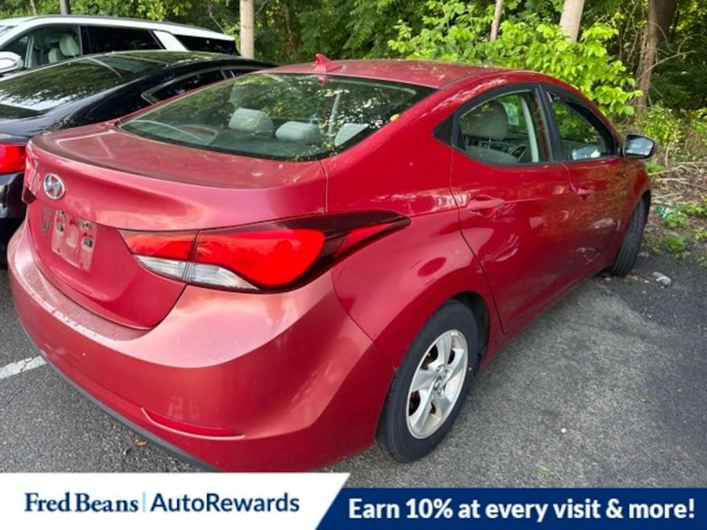 Used 2014 Hyundai Elantra SE Sedan