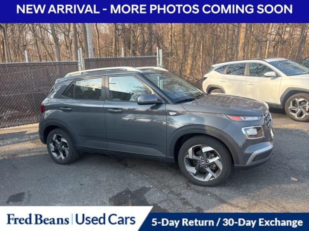 Used 2023 Hyundai Venue SEL SUV