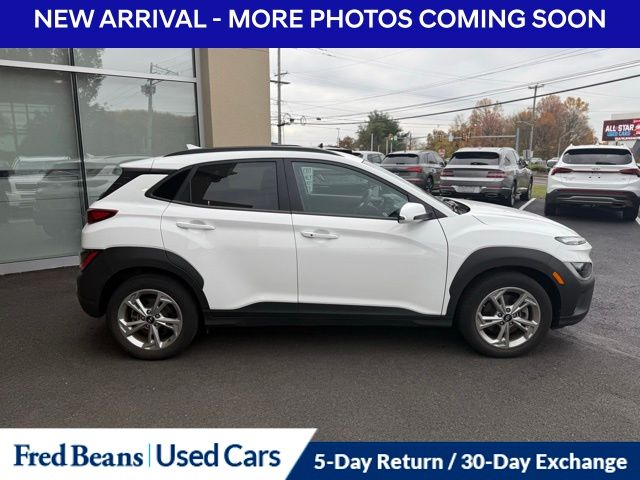 2023 Hyundai Kona SEL photo 3