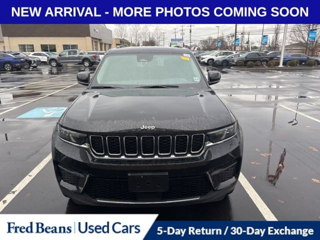 Used 2023 Jeep Grand Cherokee Laredo SUV