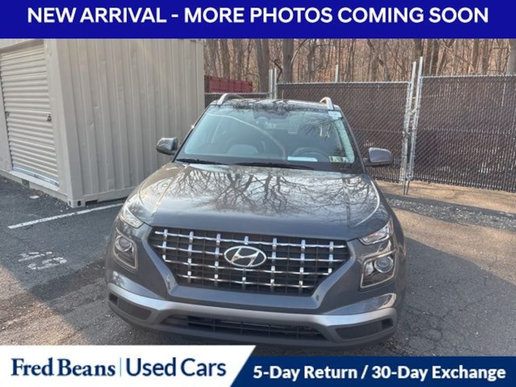 Used 2023 Hyundai Venue SEL SUV