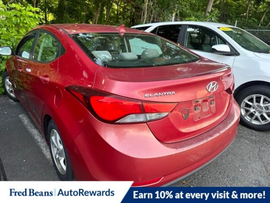 Used 2014 Hyundai Elantra SE Sedan