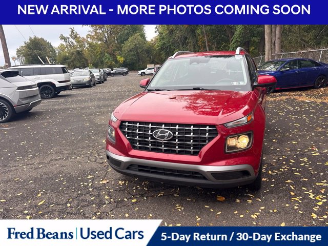 Used 2023 Hyundai Venue SEL SUV