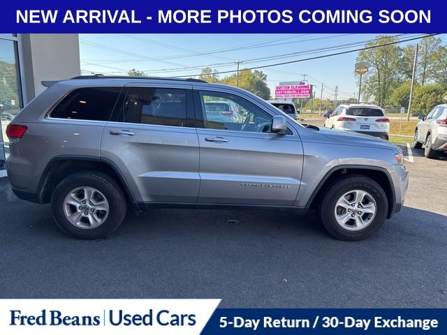 2016 Jeep Grand Cherokee Laredo photo 4