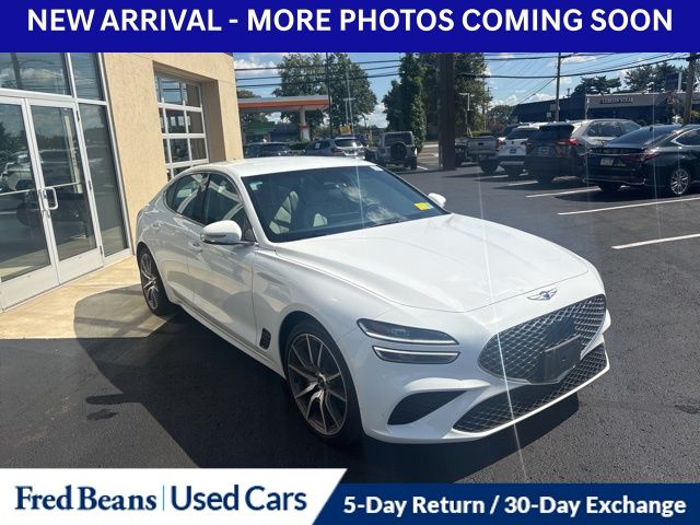 2023 Genesis G70 2.0T photo 2