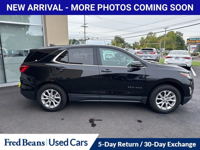 2019 Chevrolet Equinox LT photo 2