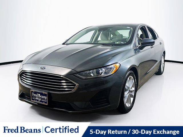 2019 Ford Fusion SE photo 3