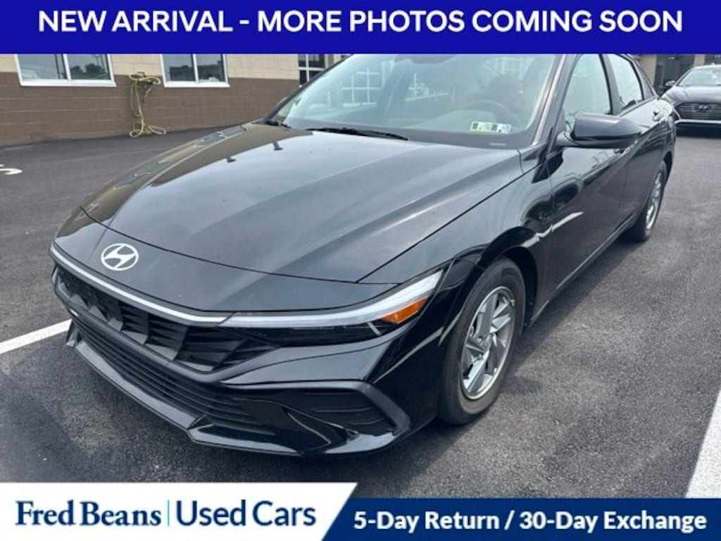 Used 2024 Hyundai Elantra SE Sedan