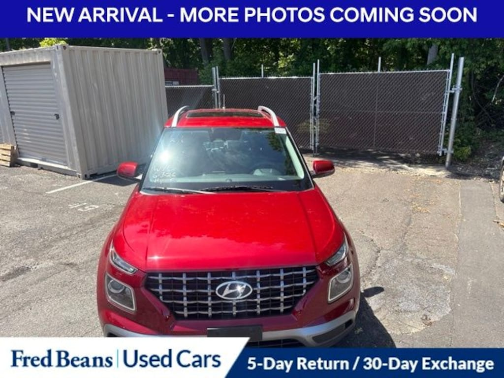 Used 2023 Hyundai Venue SEL SUV