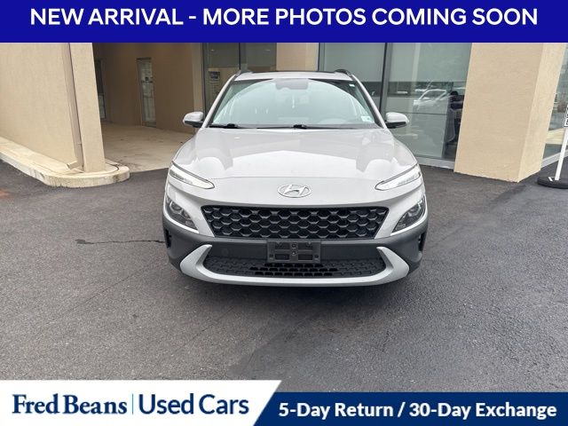 2023 Hyundai Kona SEL photo 2