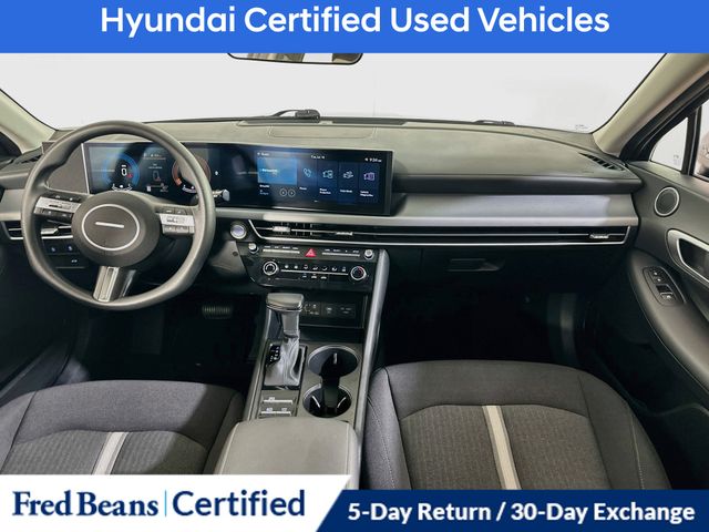 2025 Hyundai Sonata SE - Photo 16