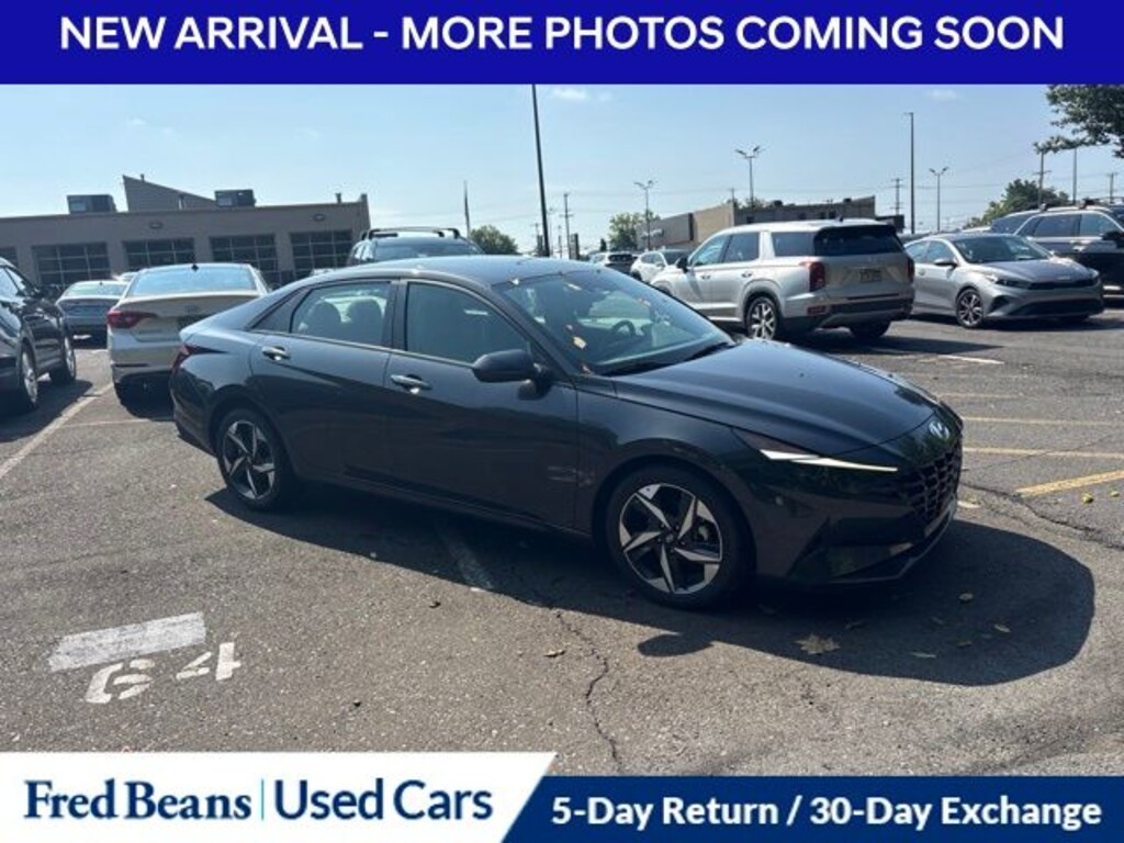 Used 2023 Hyundai Elantra SEL Sedan