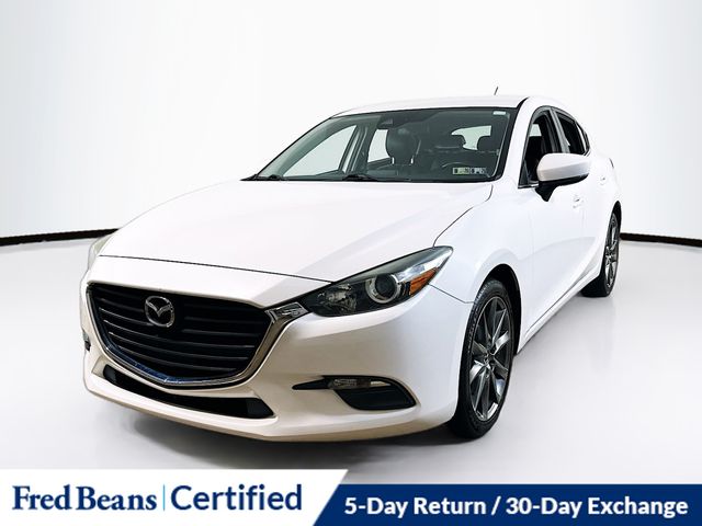 2018 Mazda Mazda3 Touring Hatchback photo 3