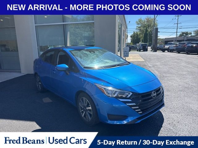 2023 Nissan Versa 1.6 SV photo 3