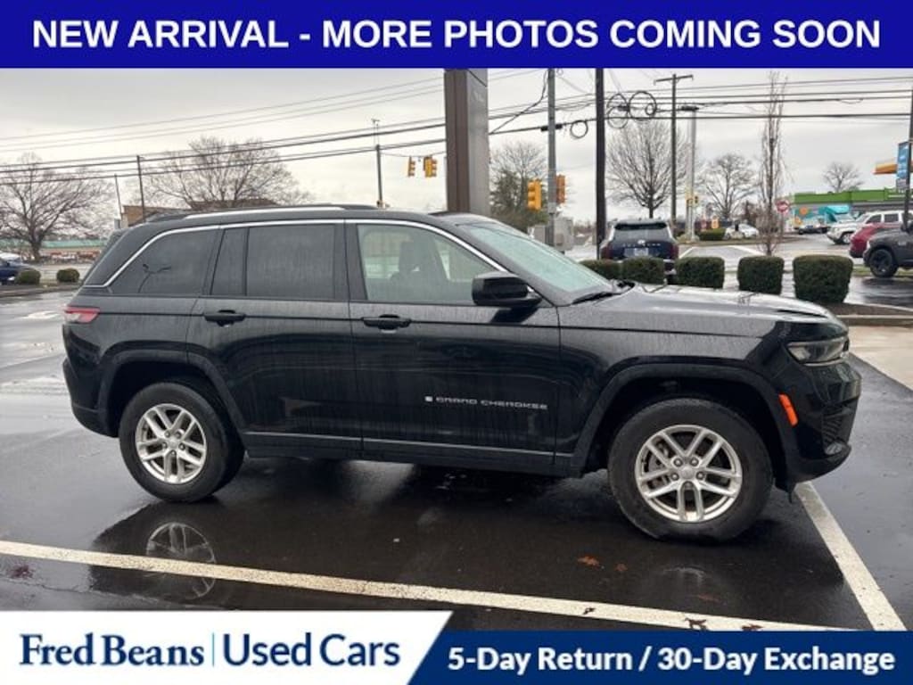 Used 2023 Jeep Grand Cherokee Laredo SUV