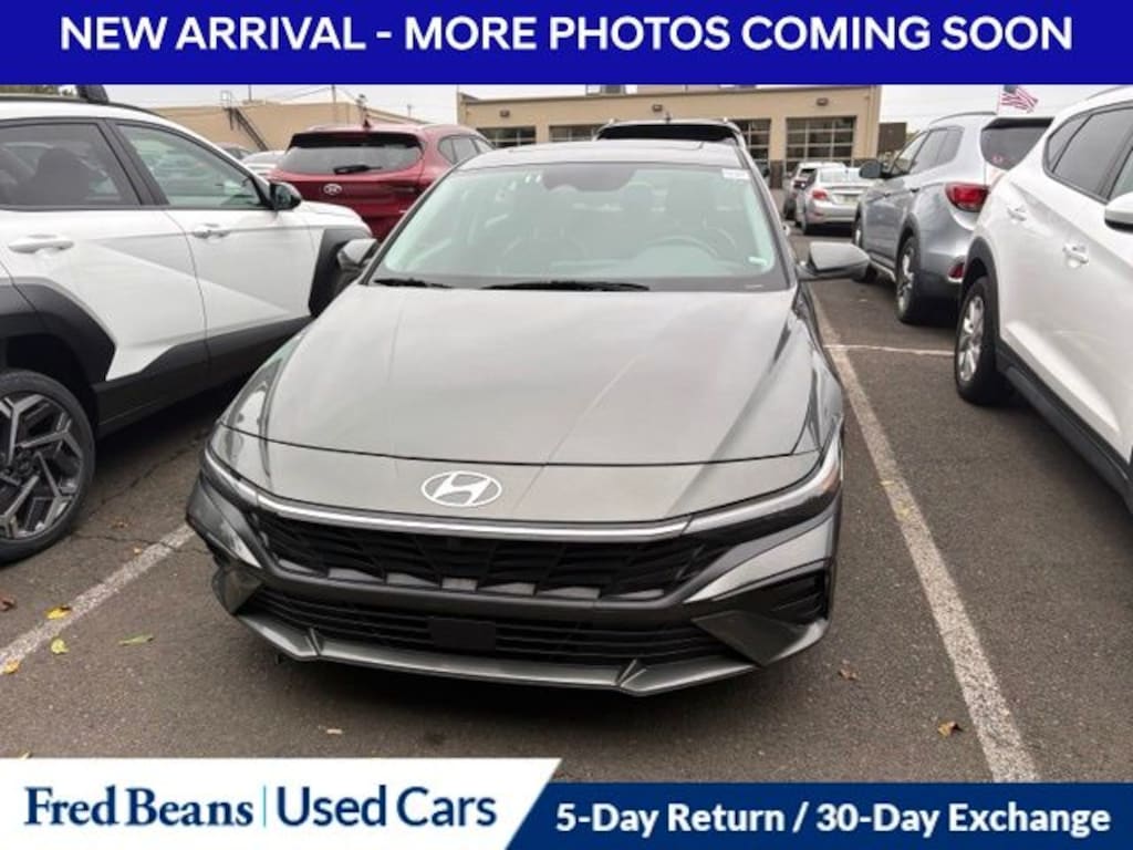 Used 2024 Hyundai Elantra Limited Sedan
