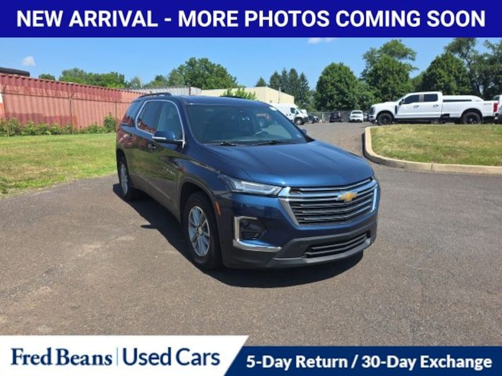 Used 2023 Chevrolet Traverse LT SUV