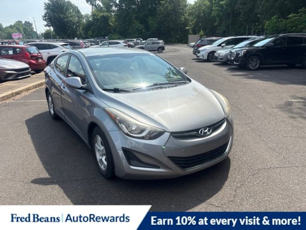 Used 2014 Hyundai Elantra SE Sedan