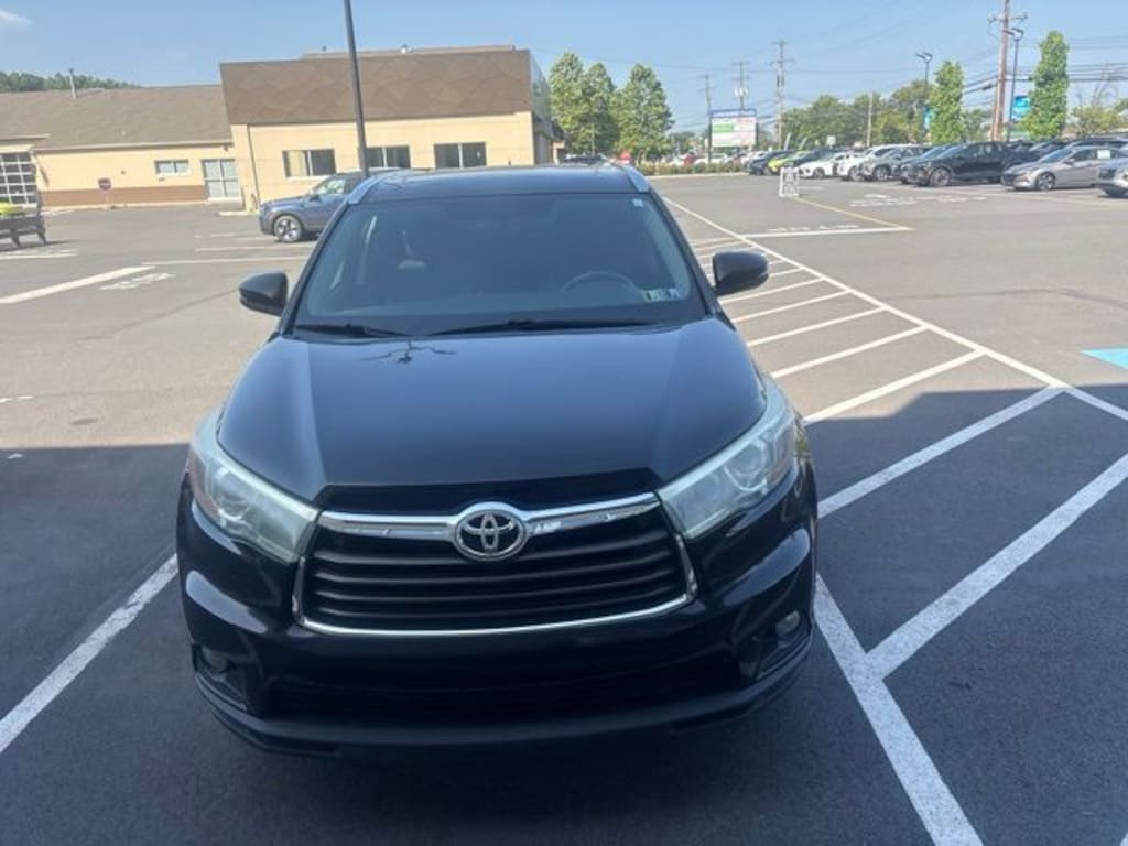 Used 2016 Toyota Highlander XLE V6 SUV